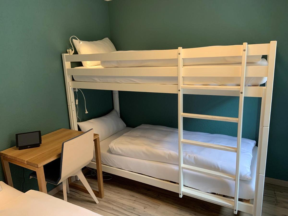 5Th Floor Basic Rooms - Shared Bathrooms 2* Interlaken